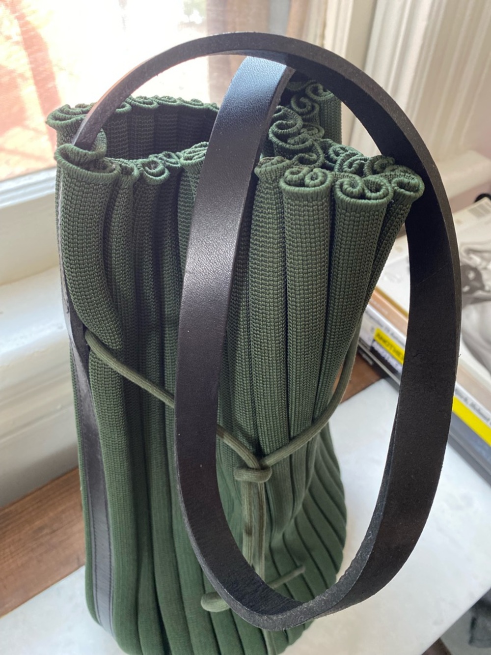 Hoi Bo Supernova GREEN large structural shoulder bag - Picture 4 of 8